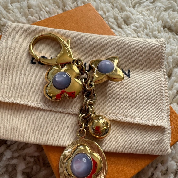 🔥LIKE NEW Louis Vuitton FULL INCLUSION key chain charm - Picture 9 of 13